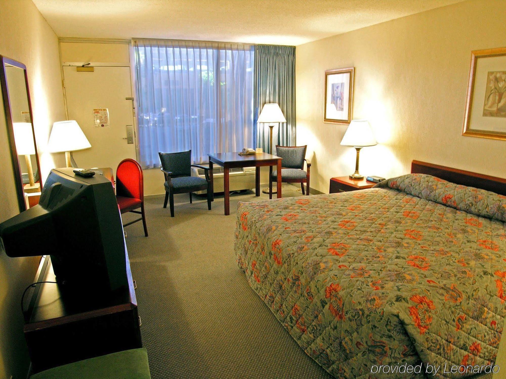 Travelodge By Wyndham Gaylord Kültér fotó